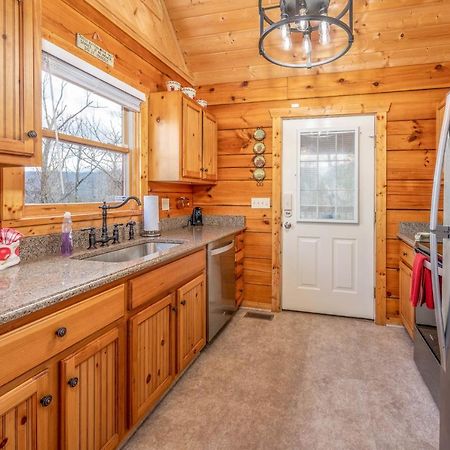 Over The Mountain - Smoky Mountain View Cabin Sevierville Exterior foto