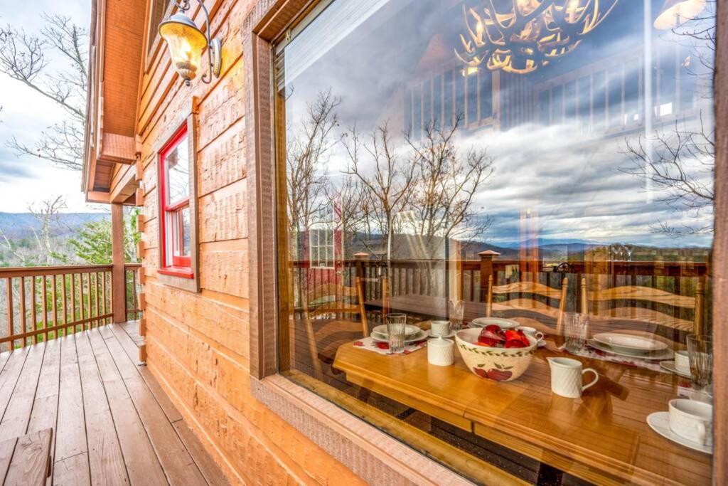 Over The Mountain - Smoky Mountain View Cabin Sevierville Exterior foto