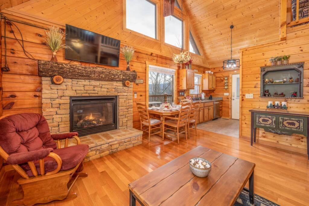 Over The Mountain - Smoky Mountain View Cabin Sevierville Exterior foto